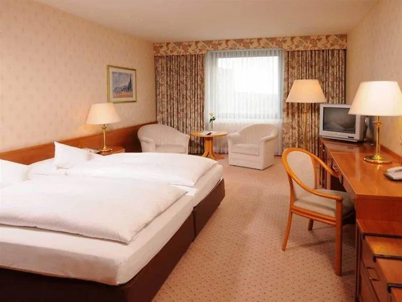 Maritim Airport Hotel Hannover Langenhagen  4*, Langenhagen (Hannover)